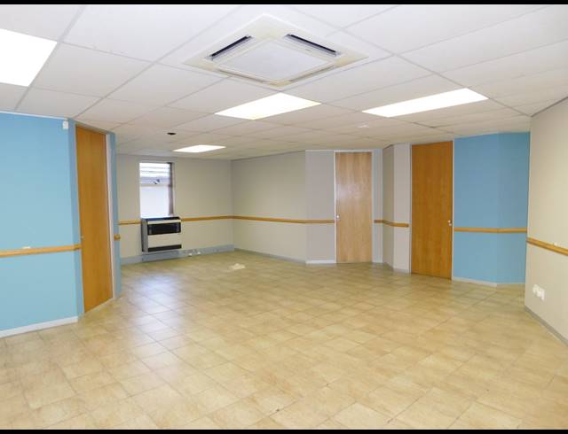 159M² OFFICE FOR SALE IN RANDBURG CENTRAL